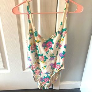 1980s Vintage Floral Back Cut Bathing Suit 🌸